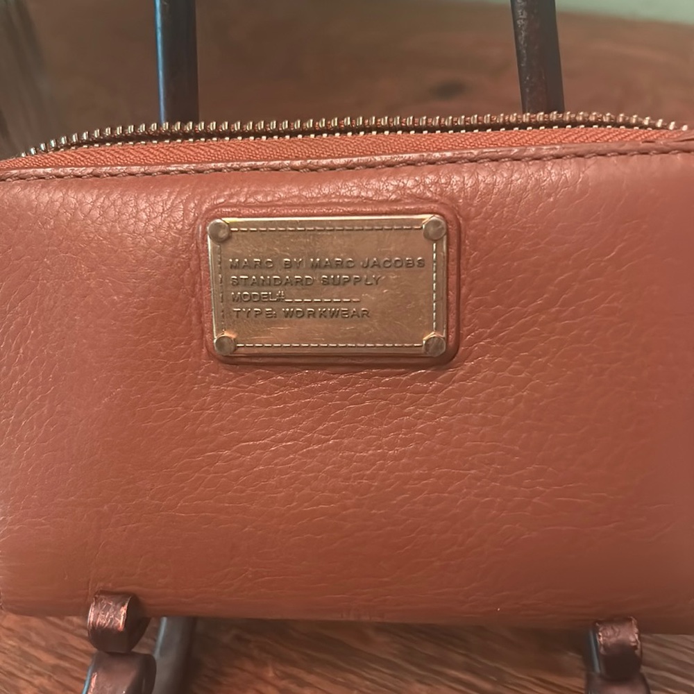 Marc by Marc Jacobs Medium Full Zip Wallet - Picture 2 of 12